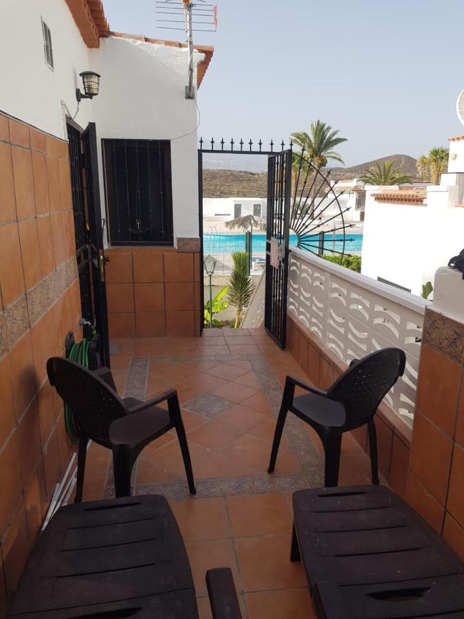 Apartamento Junto A La Piscina أرونا المظهر الخارجي الصورة
